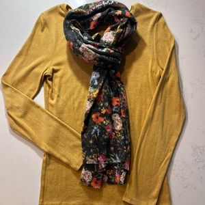 Fall Sweater/Scarf Combo size small in perfect like new condition